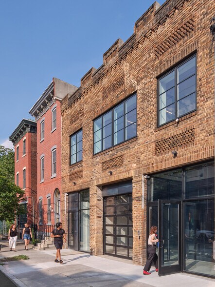 1811 Frankford Ave, Philadelphia, PA à louer - Photo de l’immeuble – Image 1 sur 15