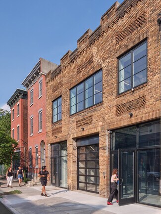 Plus de détails pour 1811 Frankford Ave, Philadelphia, PA - Bureau/Local commercial à louer