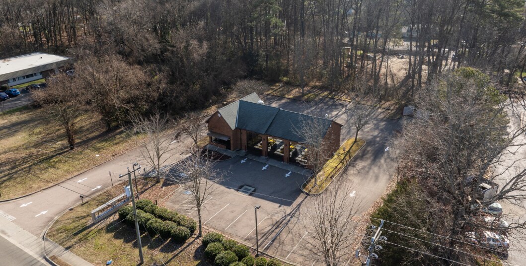 9215 Quioccasin Rd, Richmond, VA à louer Photo principale– Image 1 sur 6