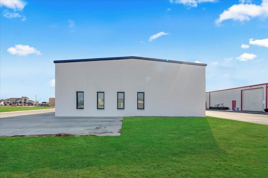 14935 S Grant St, Bixby, OK à louer - Photo de l’immeuble – Image 3 sur 22