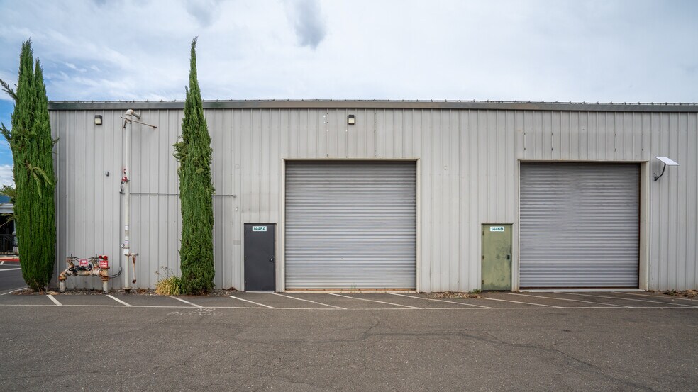 1448 Grove St, Healdsburg, CA à louer - Photo de l’immeuble – Image 2 sur 9