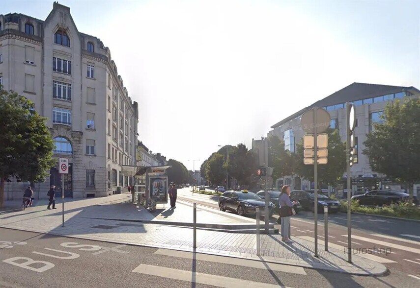 Local commercial dans Rouen à louer - Photo de l’immeuble – Image 2 sur 3