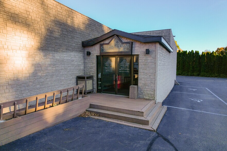 872 E Michigan Ave, Marshall, MI à vendre - Photo principale – Image 1 sur 15