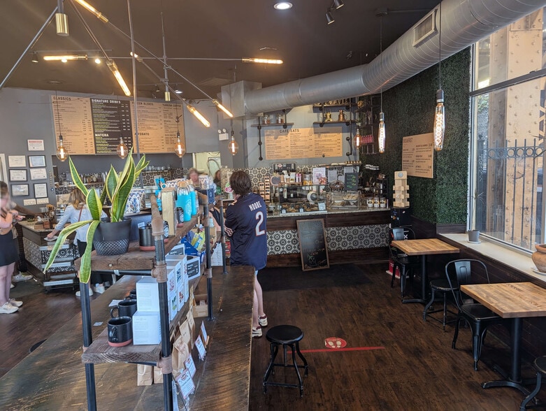 1912 N Western Ave, Chicago, IL à louer - Photo intérieure – Image 2 sur 16