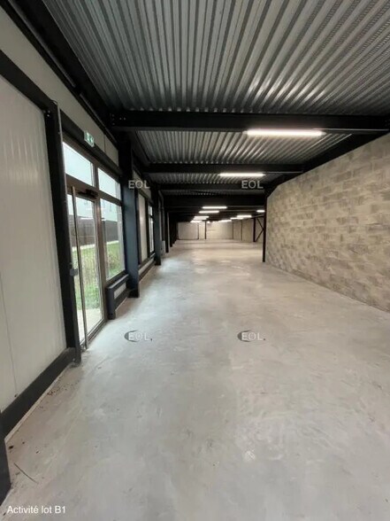 Bureau dans Gennevilliers à louer - Photo de l’immeuble – Image 3 sur 13