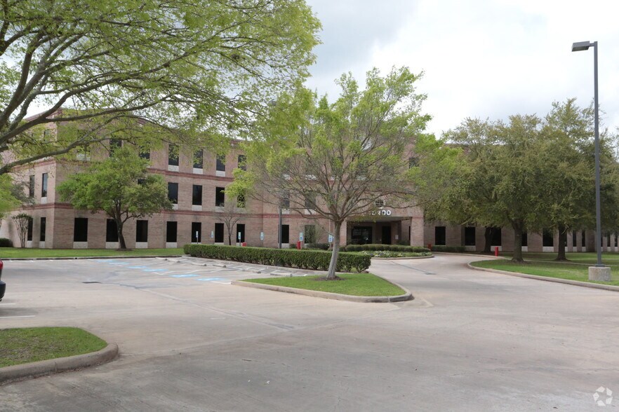 15400 Southwest Fwy, Sugar Land, TX à louer - Photo de l’immeuble – Image 2 sur 2