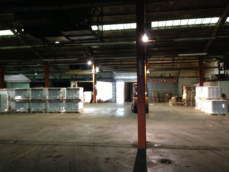 17877 St Clair Ave, Cleveland, OH à louer - Photo intérieure – Image 3 sur 4