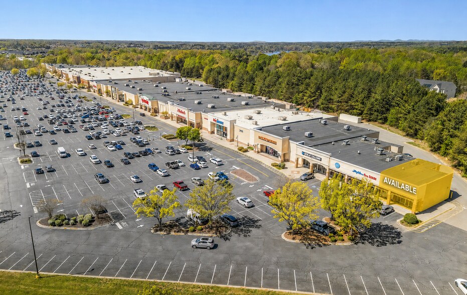 598 River Hwy, Mooresville, NC à louer - Photo de l’immeuble – Image 3 sur 23