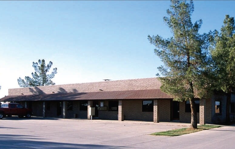 9132 W Cactus Rd, Peoria, AZ à louer - Photo de l’immeuble – Image 3 sur 16