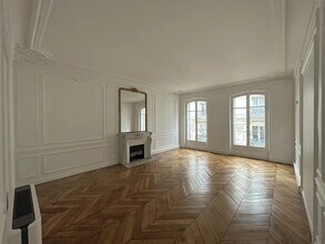 38 Rue Du Colisée, Paris à louer Photo intérieure– Image 2 sur 8