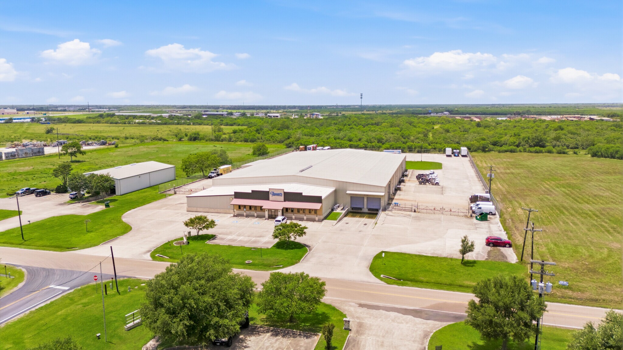 8316 Lone Tree Rd, Victoria, TX à vendre Photo de l’immeuble– Image 1 sur 78