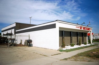 Plus de détails pour 31716 Eight Mile Rd, Farmington Hills, MI - Industriel/Logistique à louer