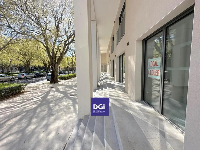 Bureau dans Nîmes à louer - Photo de l’immeuble – Image 3 sur 5