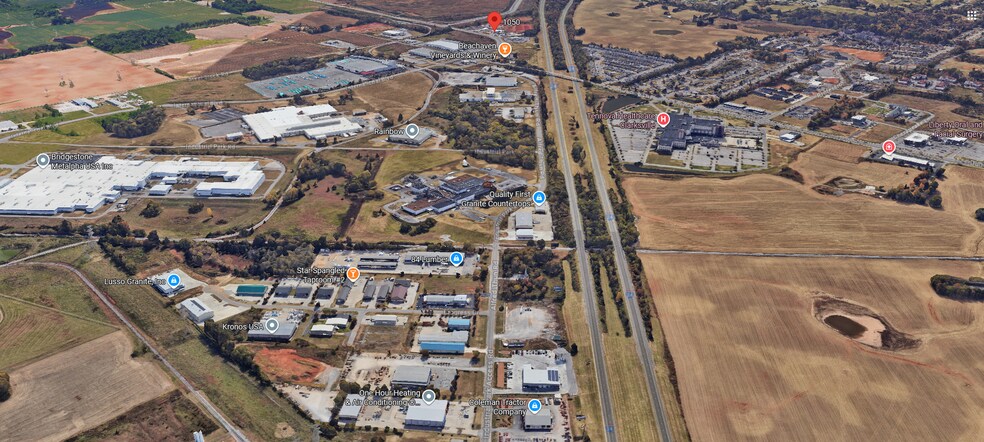 1050 International Blvd, Clarksville, TN à louer - Photo de l’immeuble – Image 3 sur 7