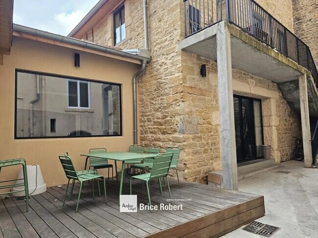 Plus de détails pour 33 Rue De Bourgogne, Lyon - Logement à vendre