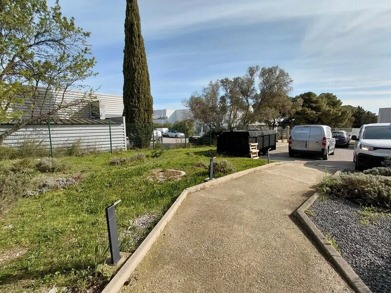 Bureau dans Saint-Jean-de-Védas à louer - Photo principale – Image 2 sur 9