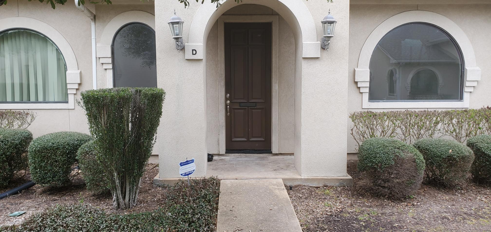 12820 Willow Centre Dr, Houston, TX à louer Photo de l’immeuble– Image 1 sur 8