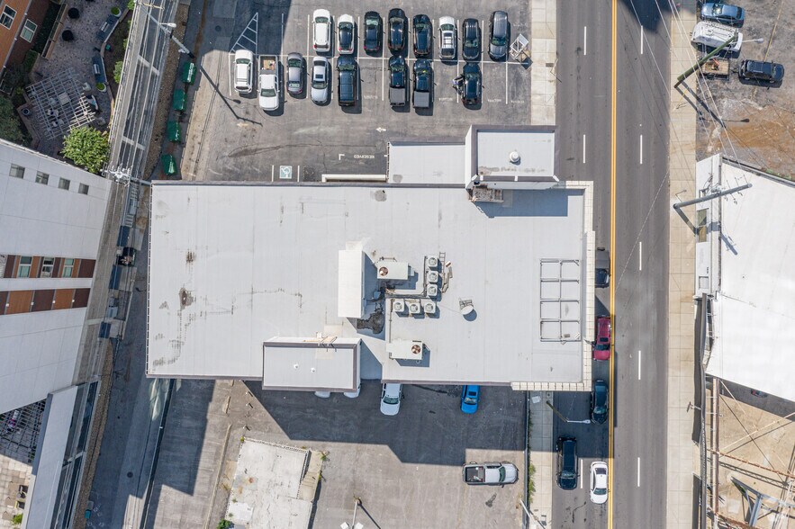 1625 Broadway, Nashville, TN à louer - Photo de l’immeuble – Image 3 sur 8
