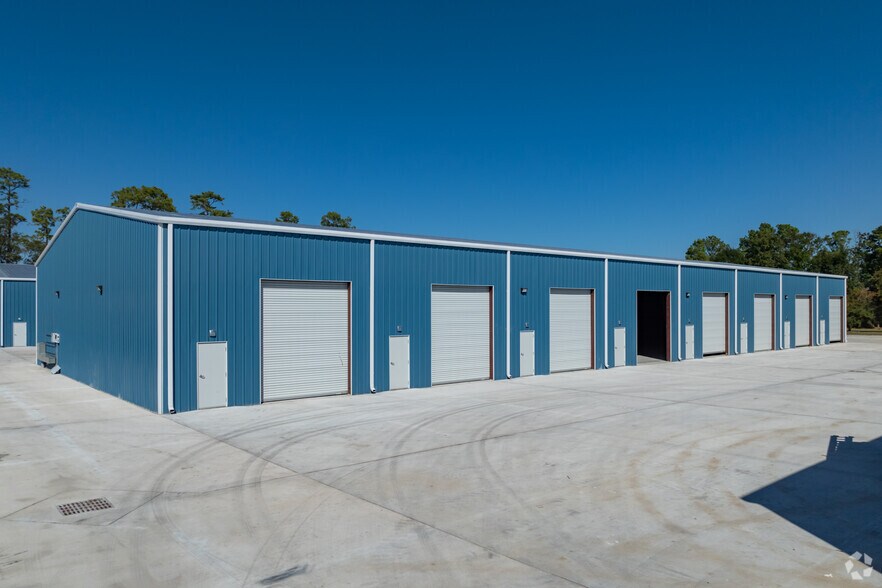 Timber Forest Business Park portefeuille de 3 biens à vendre sur LoopNet.fr - Photo de l’immeuble – Image 2 sur 3