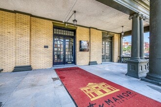 1011 N Mesa St, El Paso, TX à vendre Photo intérieure– Image 2 sur 9