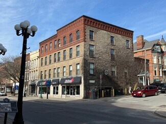 Plus de détails pour 2 King St W, Brockville, ON - Local commercial à vendre