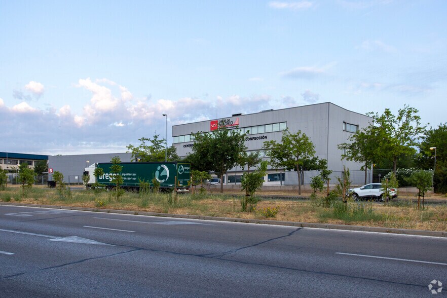 Avenida de la Cantueña, 2, Fuenlabrada, Madrid à louer - Photo de l’immeuble – Image 2 sur 2