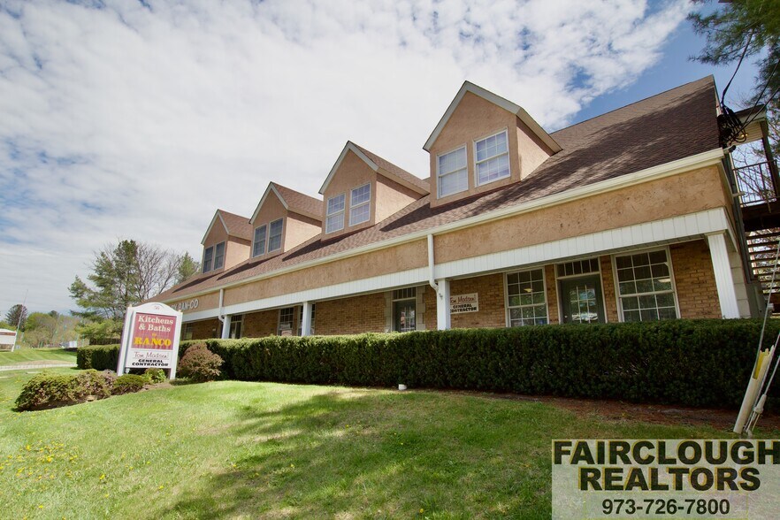 56 E Main St, Sussex, NJ à vendre - Photo de l’immeuble – Image 2 sur 17