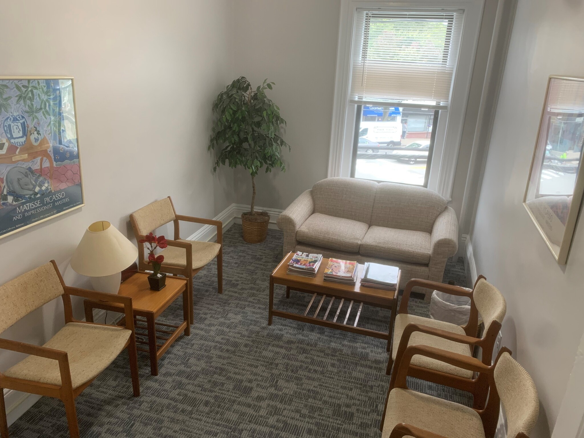 47-61 Langley Rd, Newton, MA à louer Photo intérieure– Image 1 sur 5