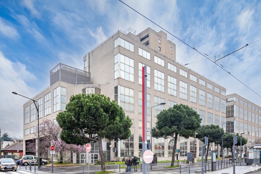 102-108 Avenue De Stalingrad, Villejuif à louer - Photo de l’immeuble – Image 2 sur 6