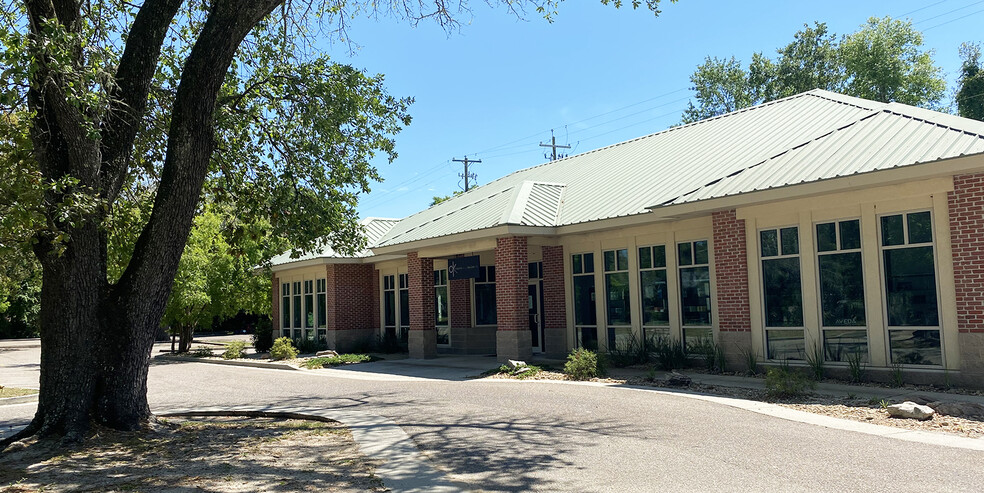 360 Courthouse Rd, Gulfport, MS à louer - Photo de l’immeuble – Image 2 sur 11