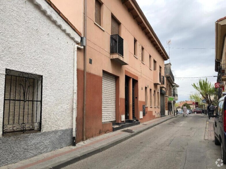 Calle Ramón Gabriel, 9, El Molar, Madrid à vendre - Photo de l’immeuble – Image 2 sur 2
