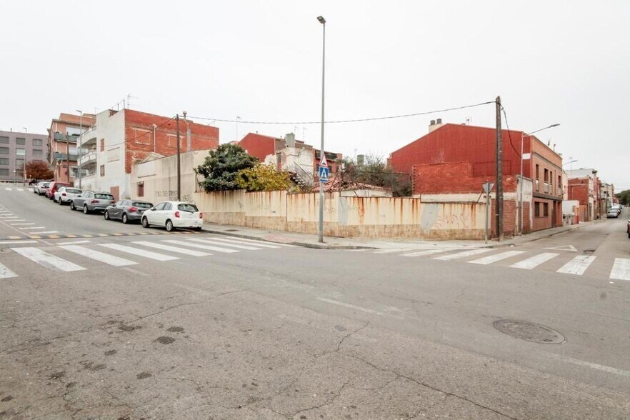 Immeuble residentiel dans Terrassa, Barcelona à vendre - Photo de l’immeuble – Image 2 sur 3