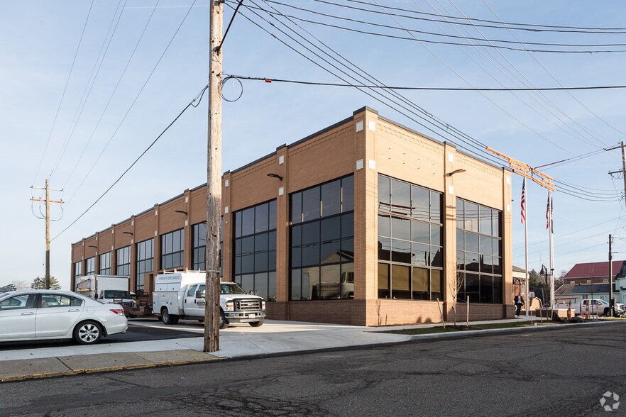 50 North Ave NE, Massillon, OH à louer - Photo de l’immeuble – Image 3 sur 15