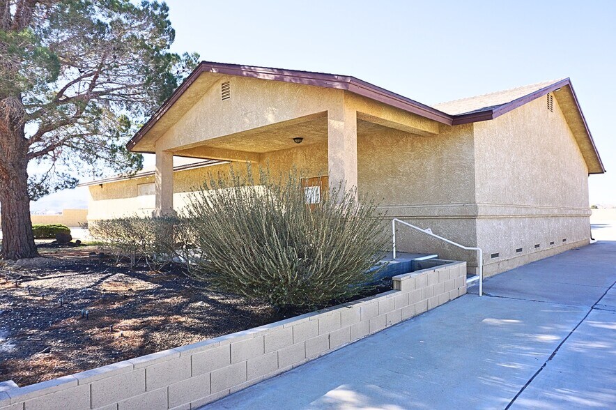 11112 Barstow Rd, Lucerne Valley, CA à vendre - Photo de l’immeuble – Image 3 sur 15