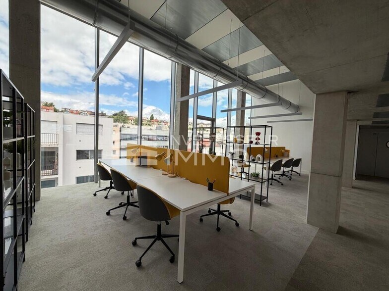 Bureau dans Suresnes à louer - Photo de l’immeuble – Image 3 sur 6