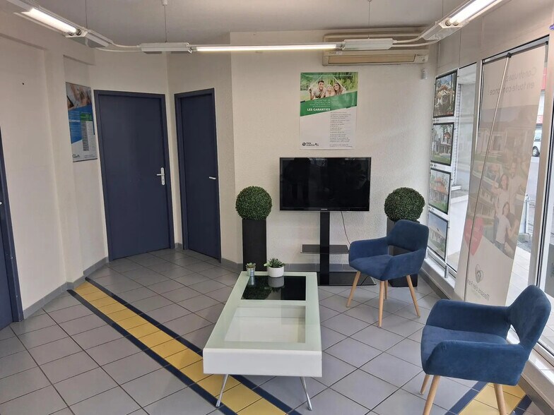 Bureau dans Pau à vendre - Photo de l’immeuble – Image 3 sur 7