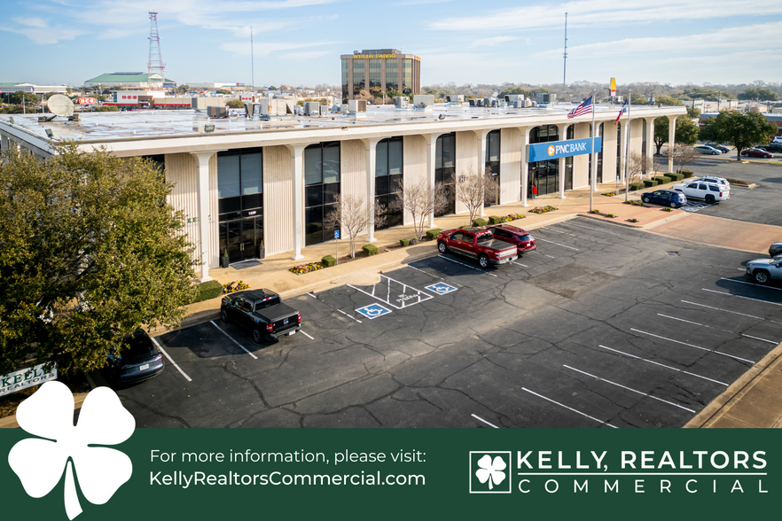 1227 N Valley Mills Dr, Waco, TX à louer - Photo de l’immeuble – Image 1 sur 4