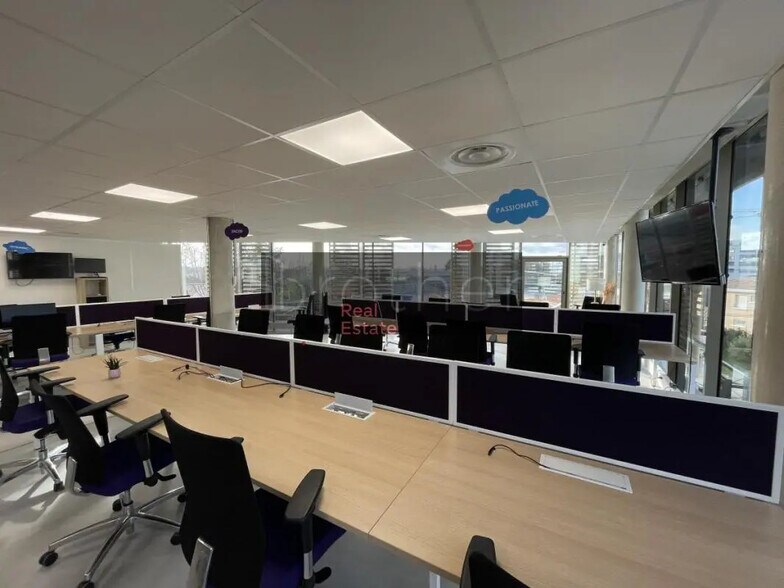 Bureau dans Mérignac à louer - Photo de l’immeuble – Image 3 sur 6