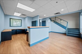 355 Harry Walker Pky N, Newmarket, ON à louer Photo intérieure– Image 2 sur 14