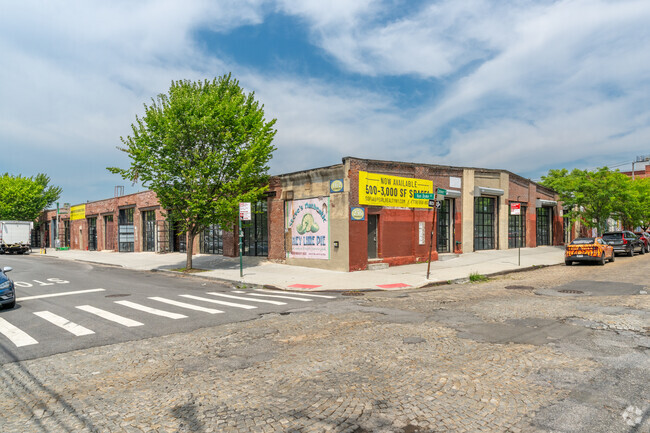 Plus de détails pour 168-184 Van Dyke St, Brooklyn, NY - Local commercial à louer