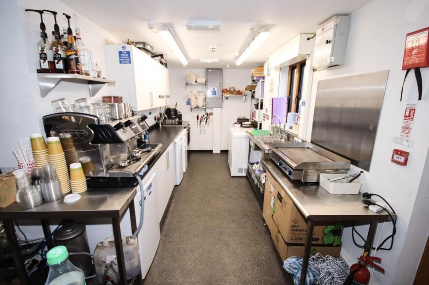 Stadium Way, Sittingbourne à vendre - Photo de l’immeuble – Image 3 sur 8