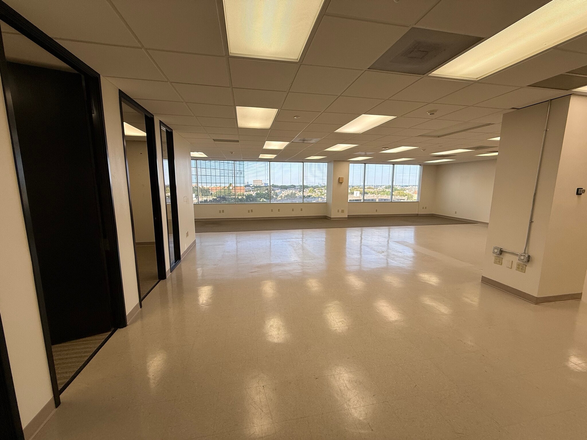 14110 N Dallas Pky, Dallas, TX à louer Photo intérieure– Image 1 sur 3