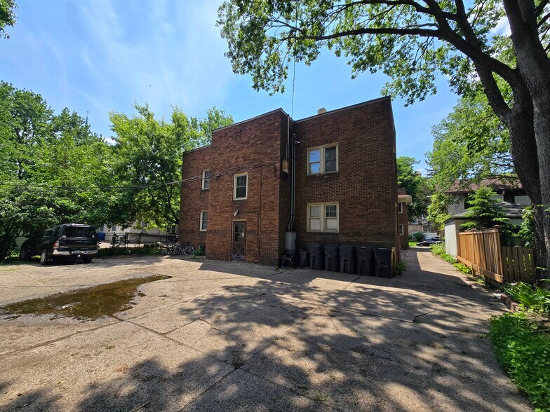 707-709 5th St SE, Minneapolis, MN à vendre - Photo de l’immeuble – Image 2 sur 39
