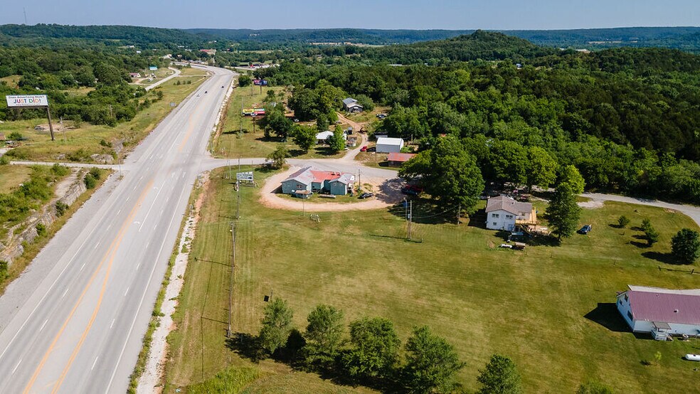48 Little Missouri Rd, Jane, MO à vendre - Photo de l’immeuble – Image 2 sur 41