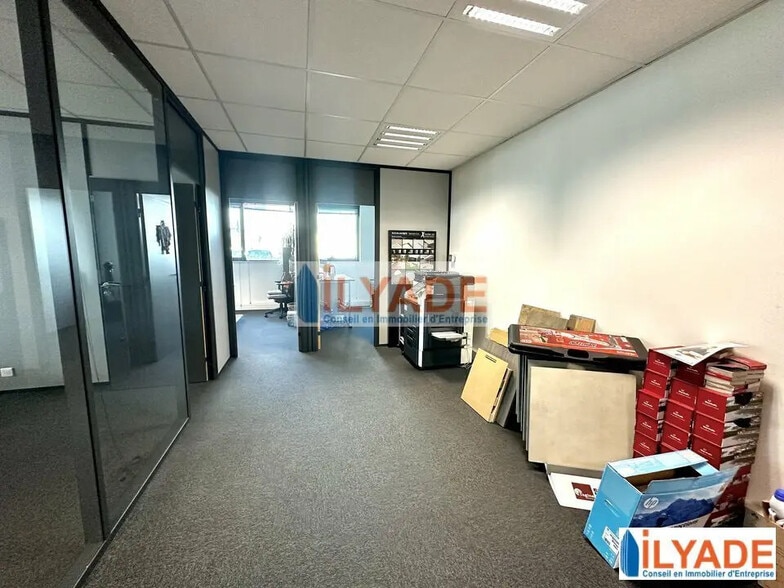 375 Avenue Du Mistral, La Ciotat à louer - Photo de l’immeuble – Image 3 sur 10