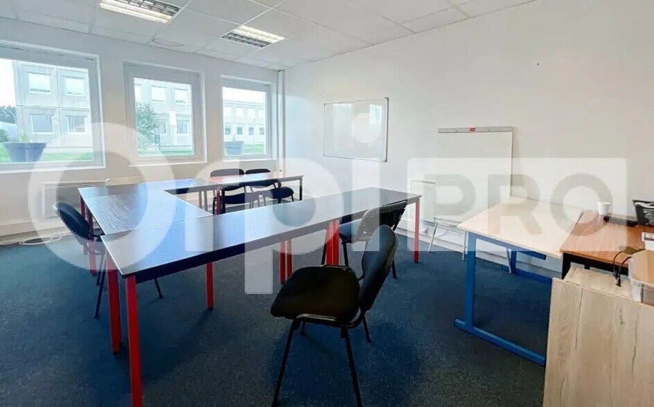 Bureau dans Saran à louer - Photo de l’immeuble – Image 3 sur 10