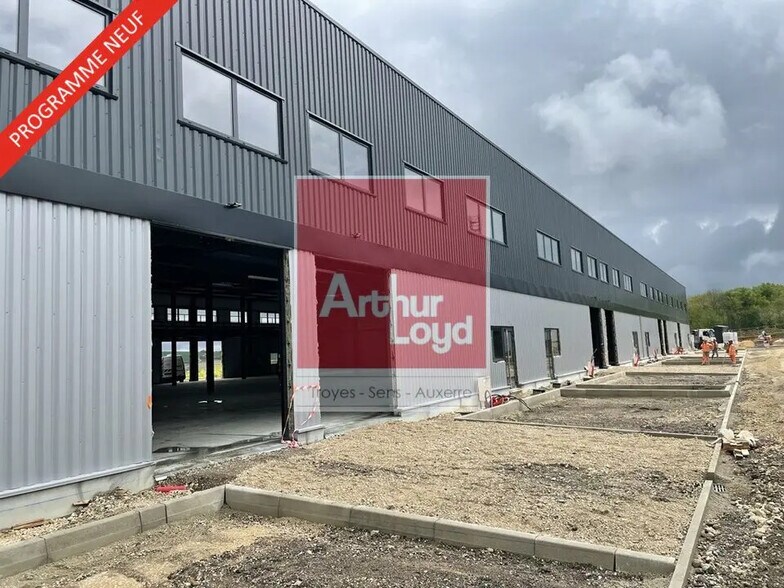 Industriel/Logistique dans Venoy à louer - Photo de l’immeuble – Image 1 sur 8