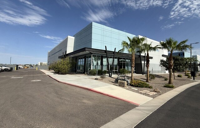 5054 S 71st St, Mesa, AZ à louer - Photo de l’immeuble – Image 1 sur 5