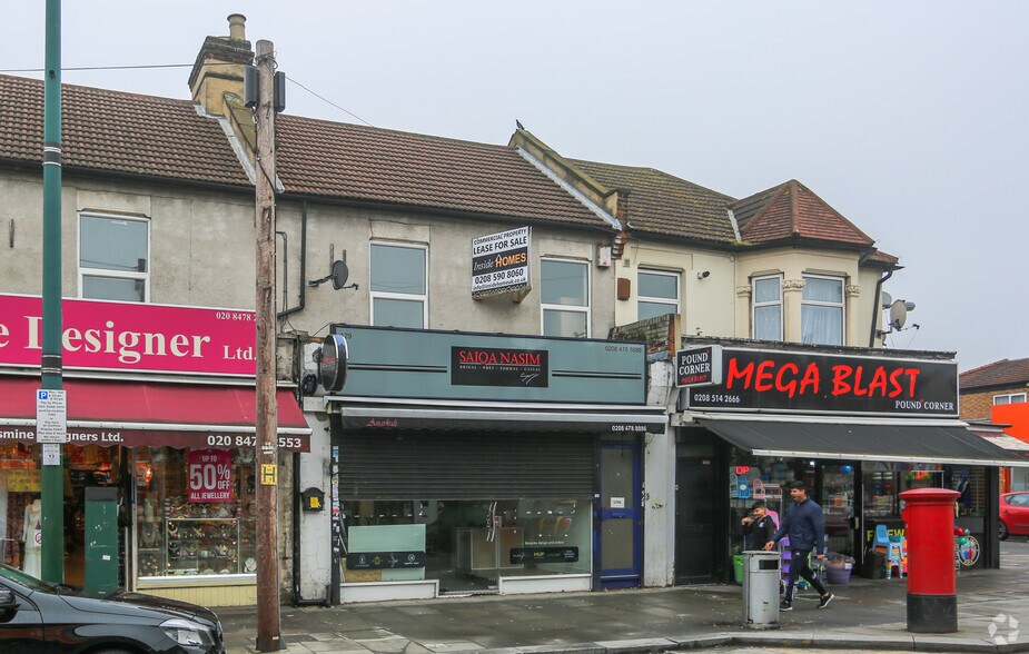 129 Ilford Ln, Ilford à louer - Photo de l’immeuble – Image 3 sur 3