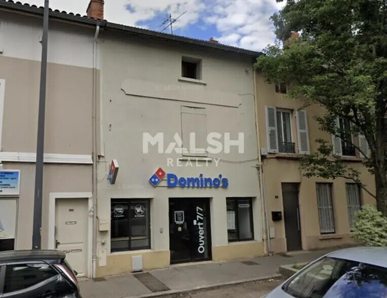 Local commercial dans Saint-Genis-Laval à vendre - Photo de l’immeuble – Image 1 sur 15